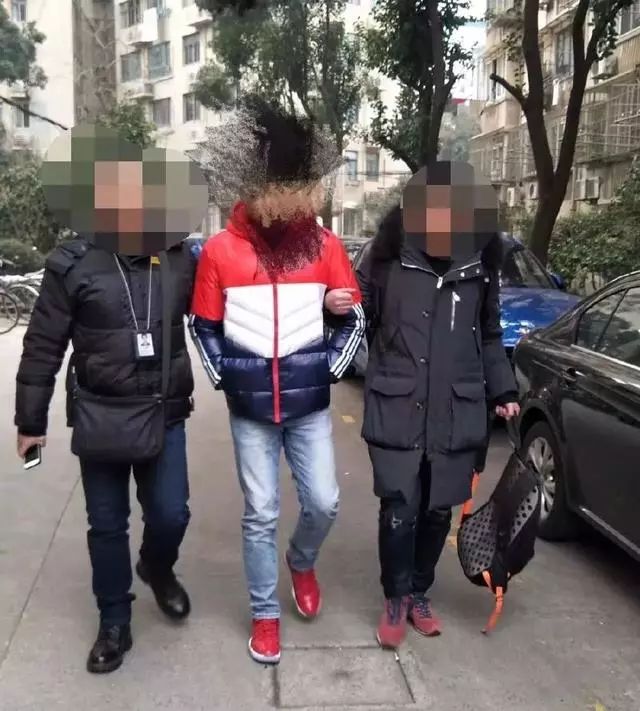 熟妇大尺度自拍小说_中年熟妇自拍私处_真实生活熟妇自拍